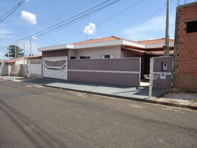 Casa Padrão em São Carlos