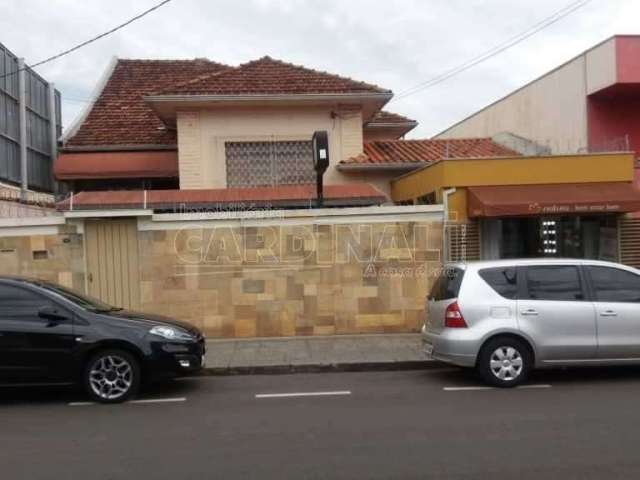 Casa com 2 dormitórios e 2 suítes no centro de São Carlos.