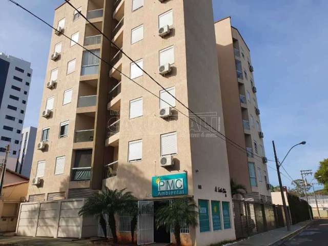 Apartamento com 1 dormitório e 1 suíte no Centro próximo ao São Carlos Clube