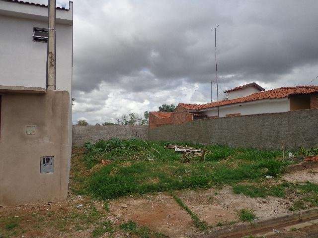 Terreno Padrão em São Carlos