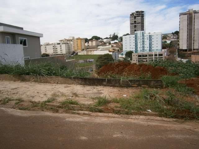 Terreno Padrão em São Carlos