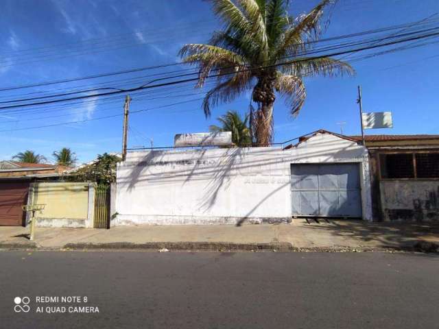 Casa com 3 quartos à venda na Avenida Doutor Edson Baccarin, 1069, Jardim Roberto Selmi Dei, Araraquara, 243 m2 por R$ 195.000