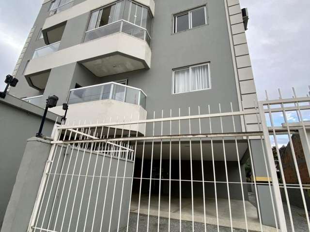 Apartamento no Aririú com 2 quartos