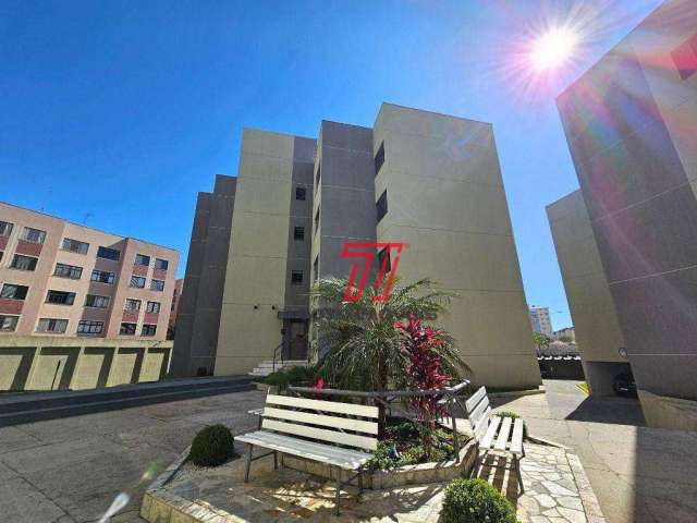 Apartamento com 3 dormitórios para alugar, 70 m² por R$ 3.194/mês - Pinheirinho - Curitiba/PR