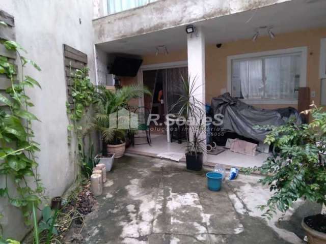 Casa com 2 quartos à venda na Estrada General Canrobert Pereira da Costa, Realengo, Rio de Janeiro, 80 m2 por R$ 165.000