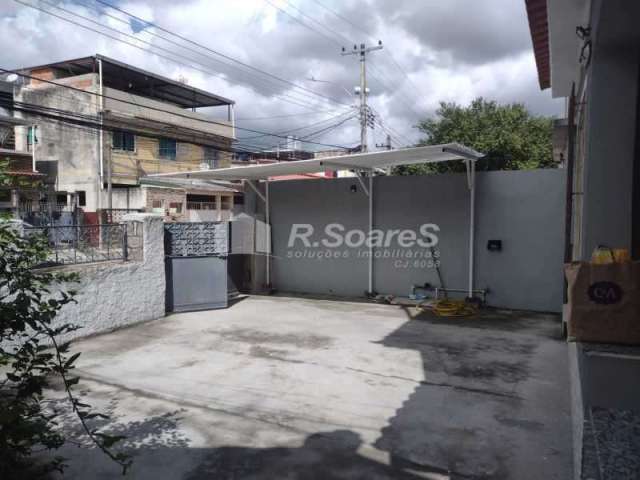 Casa com 3 quartos à venda na Rua Comendador Agostinho D'Almeida, Oswaldo Cruz, Rio de Janeiro, 80 m2 por R$ 300.000