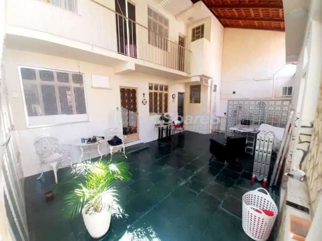 Casa com 2 quartos à venda na Rua Metalúrgico Jorge Alves da Silva, Magalhães Bastos, Rio de Janeiro, 169 m2 por R$ 370.000