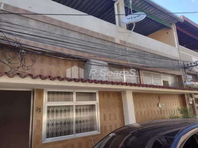 Casa em condomínio fechado com 2 quartos à venda na Estrada Intendente Magalhães, Vila Valqueire, Rio de Janeiro, 51 m2 por R$ 280.000