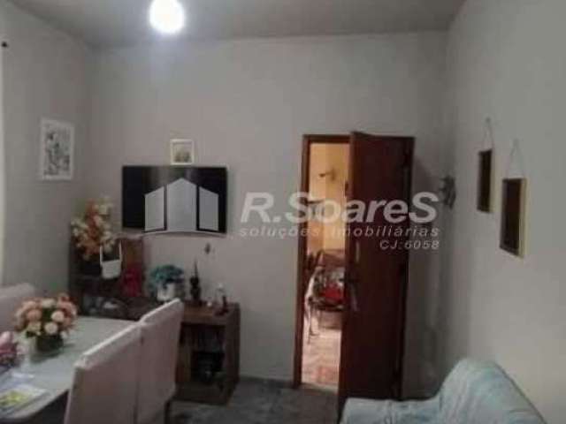 Casa com 2 quartos à venda na Rua Caiena, Bento Ribeiro, Rio de Janeiro, 60 m2 por R$ 130.000