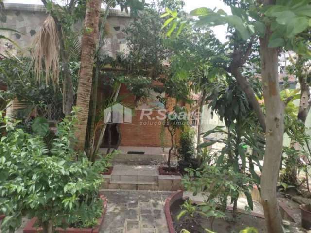 Casa com 3 quartos à venda na Rua Teófilo Braga, Bento Ribeiro, Rio de Janeiro, 124 m2 por R$ 800.000