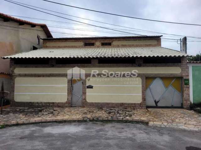 Casa em condomínio fechado com 2 quartos à venda na Rua Quarenta e Três, Bangu, Rio de Janeiro, 199 m2 por R$ 480.000