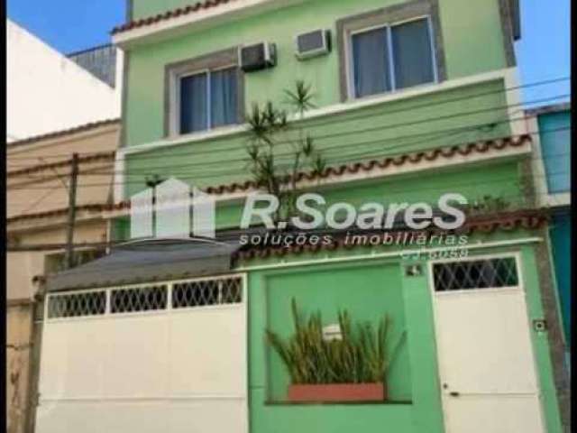 Casa com 3 quartos à venda na Rua Pereira de Figueiredo, Oswaldo Cruz, Rio de Janeiro, 176 m2 por R$ 370.000