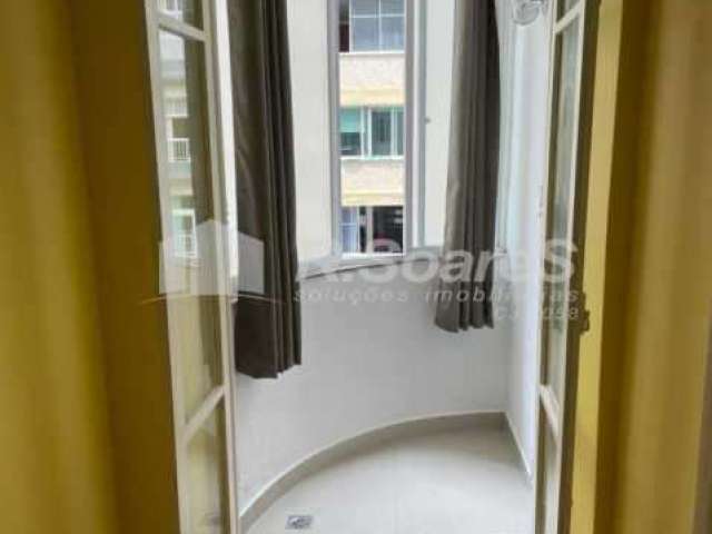 Apartamento com 2 quartos para alugar na Avenida Prado Júnior, Copacabana, Rio de Janeiro, 100 m2 por R$ 3.500