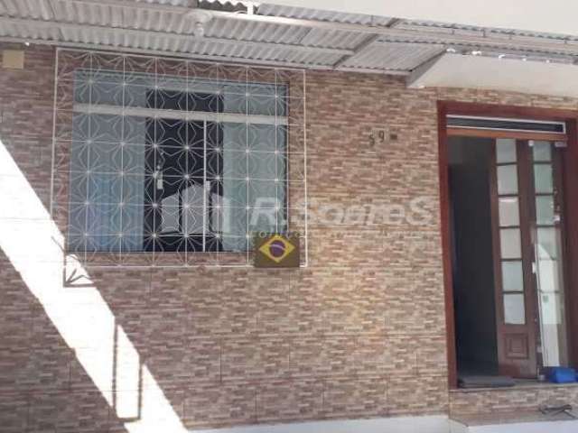 Casa com 3 quartos à venda na Rua Jagoroaba, Vila Valqueire, Rio de Janeiro, 200 m2 por R$ 570.000