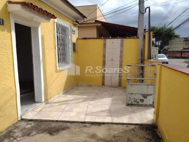 Casa com 2 quartos à venda na Rua Joaquim Ferreira, Jardim Sulacap, Rio de Janeiro, 51 m2 por R$ 270.000