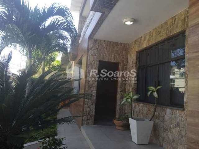 Casa em condomínio fechado com 3 quartos à venda na Rua da Divina Misericórdia, Vila Valqueire, Rio de Janeiro, 384 m2 por R$ 1.490.000