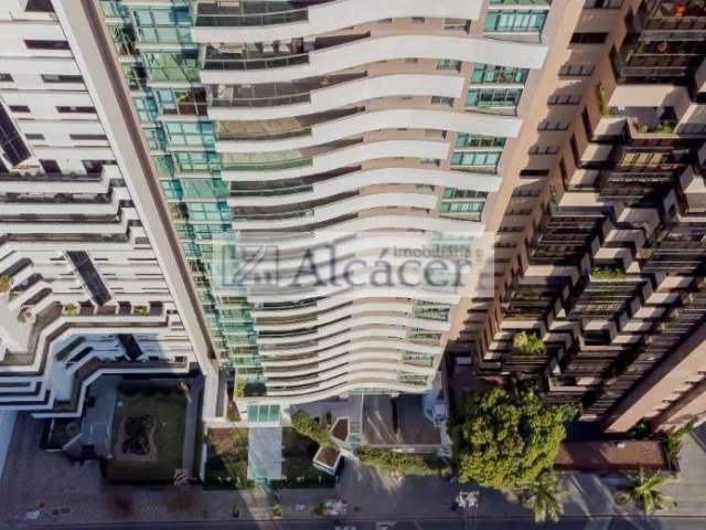 Apartamento raro de alto padrão no bairro batel