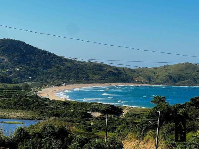 Terreno à Venda no Canto Sul da Praia da Silveira