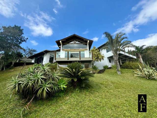 Casa com Vista ao Mar àVenda em Garopaba SC