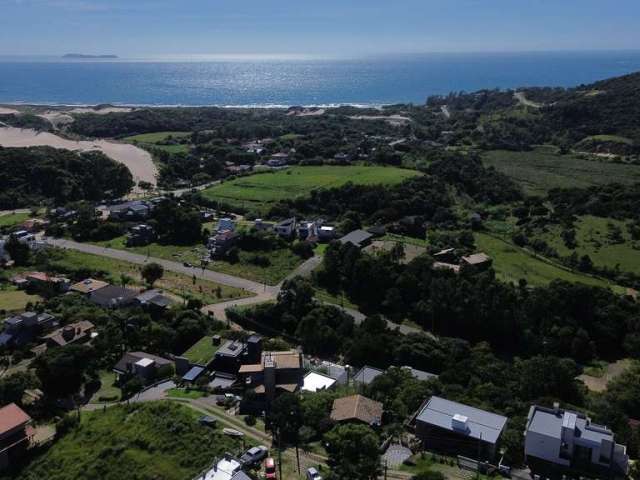 Casa em Areias de Macacu, Garopaba/SC