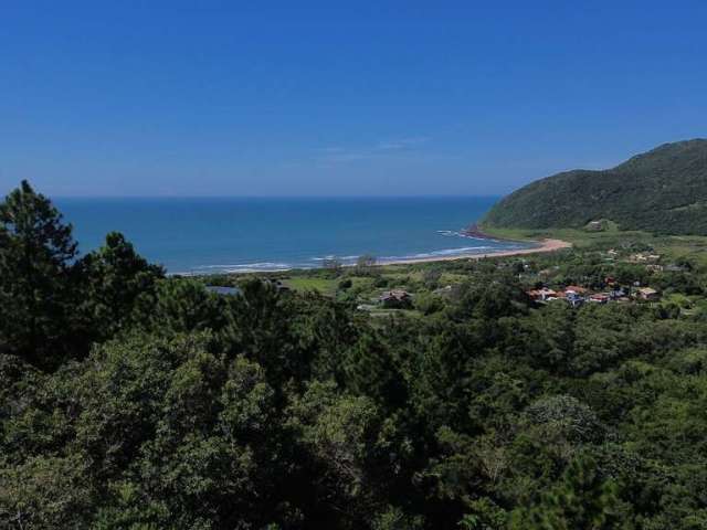 Terreno Praia do Silveira com vista ao mar e fácil acesso ao Centro