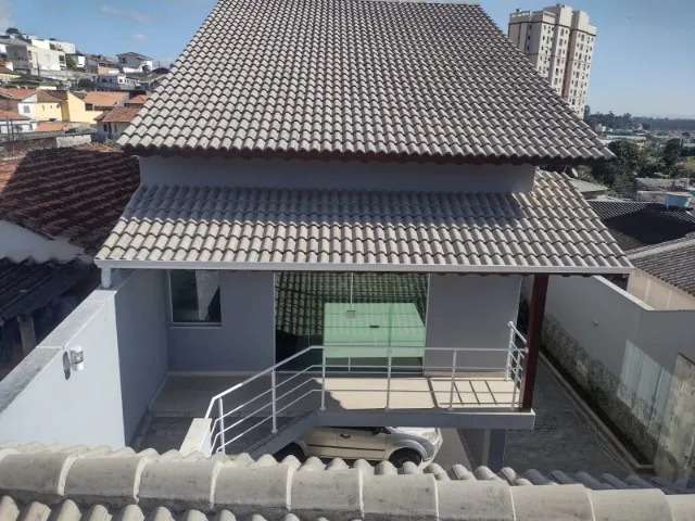 Casa de alto padrão à venda em Arujamérica, Arujá-SP: 3 quartos, 3 suítes, 5 banheiros, 6 vagas, 309m².