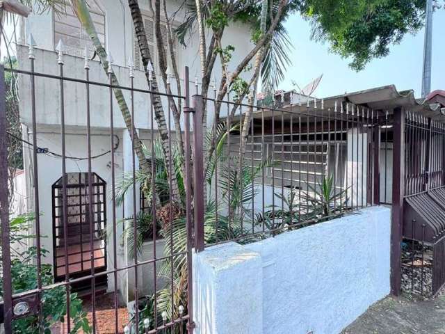 Casa para locação em São Paulo-SP, bairro Água Fria: 2 quartos, 1 suíte, 2 salas, 2 banheiros e garagem! Aproveite!