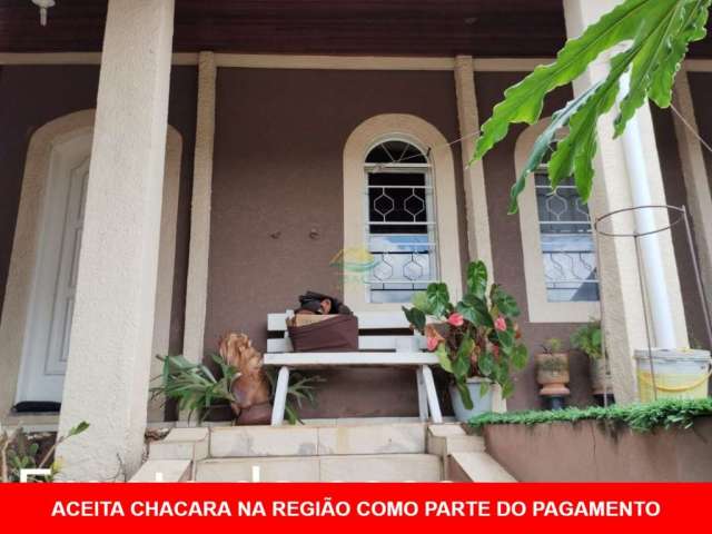 Belíssima casa á venda em Terra Preta/Mairiporã