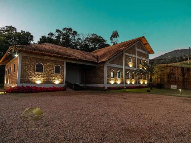 Imóvel para investimento! Castelo de Pedra á venda em Santa Catarina/SP