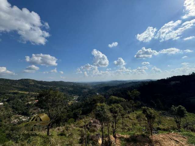 Chácara em fase de construção com linda vista panorâmica em Mairiporã/SP