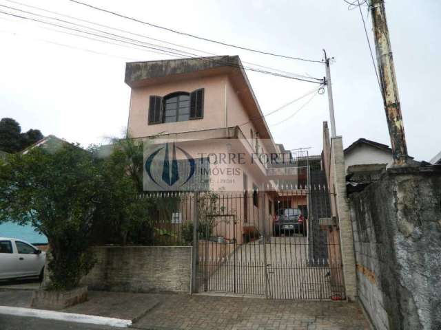 Maravilhosa Casa localizada na Vila Carmem