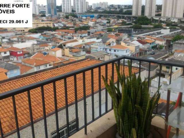 Apartamento com 2 dormitórios  e 1 vaga coberta na Vila Prudente