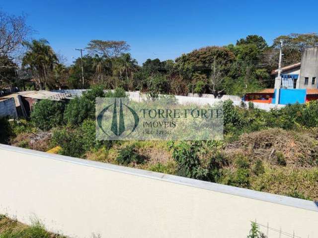 Excelente Terreno com total de 608m² podendo ser dividido em 2 lotes .