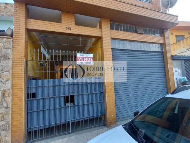 2 casas com 3 dormitórios 4 banheiros + 1 salão na Vila Mafra