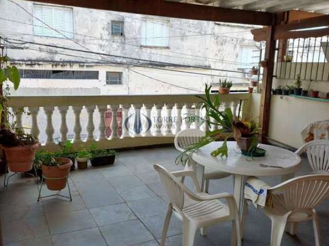 Casa térrea á venda, com 2 quartos, 2 vagas no Jardim Vila Formosa