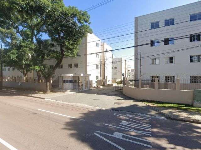 Apartamento ótima localização para venda no Capão Raso, Condomínio Ouro Verde - Cód. 01.072