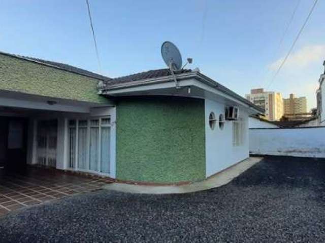 Casa - Padrão, para Venda proximo ao GIASSI