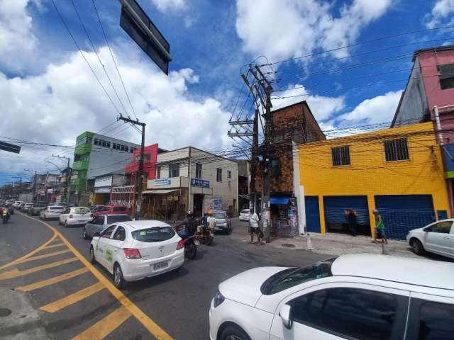 Loja com Área de 260 m² para Aluguel no Uruguai ( Cidade Baixa )