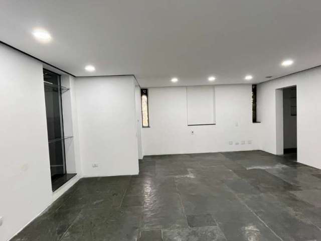 Casa comercial com 5 salas para alugar na Rua Barão de Campos Gerais, 727, Real Parque, São Paulo por R$ 8.000