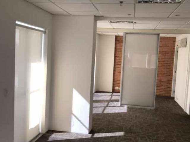 Casa comercial com 1 sala para alugar na Rua Fidêncio Ramos, 160, Vila Olímpia, São Paulo por R$ 4.206