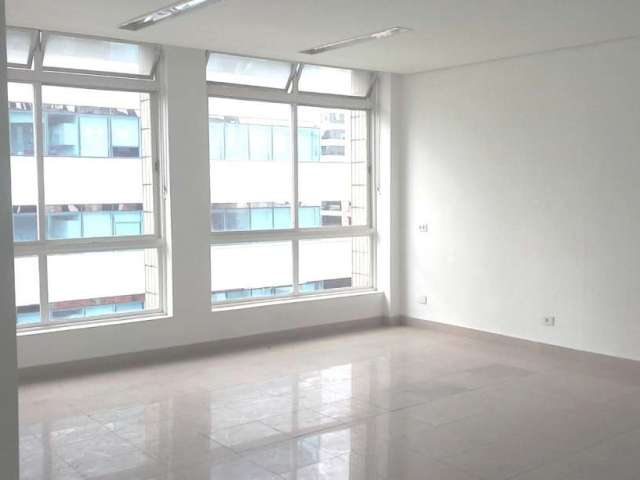 Sala comercial com 1 sala para alugar na Rua Barão de Iguape, 212, Liberdade, São Paulo por R$ 1.209