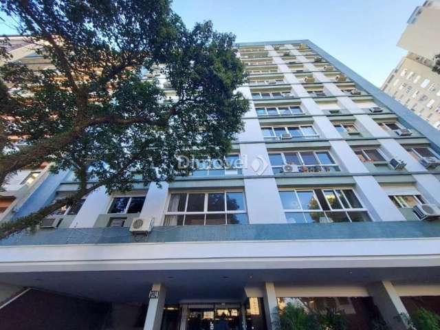 Apartamento com 3 quartos à venda na Rua Duque de Caxias, 1234, Centro Histórico, Porto Alegre por R$ 740.000