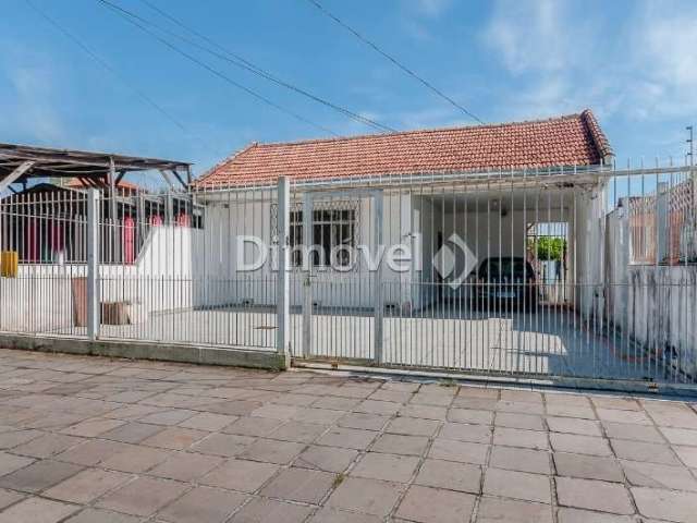 Casa com 3 quartos à venda na Rua Doutor Pereira Neto, 1364, Tristeza, Porto Alegre por R$ 495.000