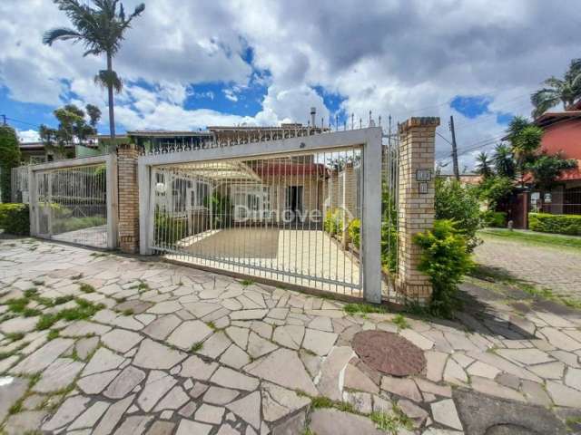 Casa com 4 quartos à venda na Avenida Arlindo Pasqualini, 103, Jardim Isabel, Porto Alegre por R$ 900.000