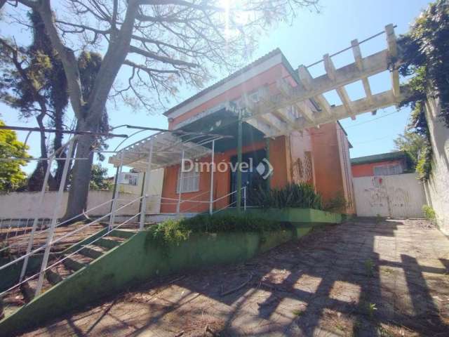 Casa com 5 quartos à venda na Avenida Pereira Passos, 936, Vila Assunção, Porto Alegre por R$ 799.000