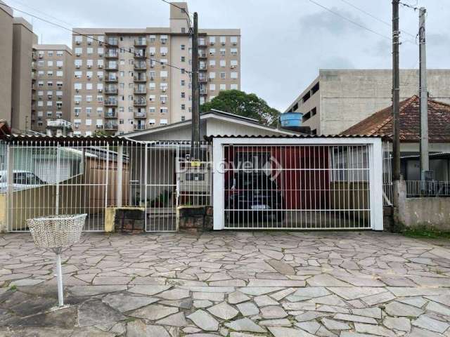 Casa com 2 quartos à venda na TEOTONIA, 273, Tristeza, Porto Alegre por R$ 580.000