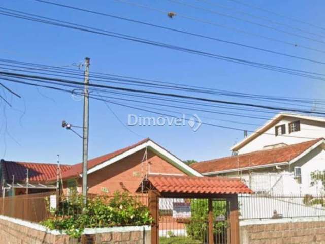 Casa com 4 quartos à venda na Rua João Mora, 162, Camaquã, Porto Alegre por R$ 550.000