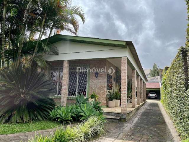 Casa com 3 quartos à venda na Rua Morano Calabro, 358, Jardim Isabel, Porto Alegre por R$ 990.000