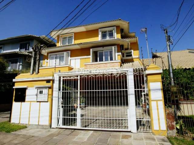 Casa com 4 quartos à venda na Rua Pasteur, 513, Ipanema, Porto Alegre por R$ 900.000