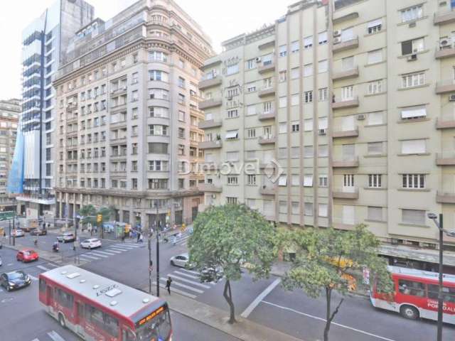 Apartamento com 2 quartos à venda na Avenida Borges de Medeiros, 601, Centro Histórico, Porto Alegre por R$ 260.000